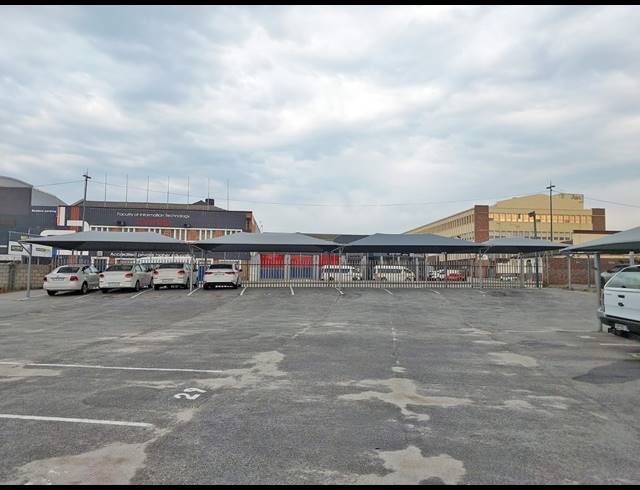5,630M² BUILDING FOR SALE IN SYDENHAM